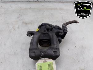 Gebruikte Remklauw (Tang) rechts-achter Renault Kadjar (RFEH) 1.2 Energy TCE 130 Prijs € 75,00 Margeregeling aangeboden door AutoHam