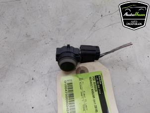 Gebruikte Sensor PDC Renault Kadjar (RFEH) 1.2 Energy TCE 130 Prijs € 25,00 Margeregeling aangeboden door AutoHam