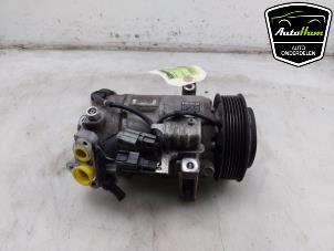 Gebruikte Aircopomp Renault Kadjar (RFEH) 1.2 Energy TCE 130 Prijs € 75,00 Margeregeling aangeboden door AutoHam