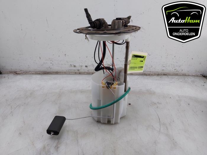 Gebruikte Tank element Pomp Renault Kadjar (RFEH) 1.2 Energy TCE 130 Prijs € 40,00 Margeregeling aangeboden door AutoHam