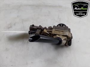 Gebruikte Oliepomp Mercedes B (W246) 1.6 B-200 BlueEFFICIENCY Turbo 16V Prijs € 125,00 Margeregeling aangeboden door AutoHam