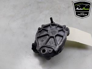 Gebruikte Vacuumpomp Rembekrachtiging Toyota ProAce 1.6 D-4D 95 16V Worker Prijs € 30,25 Inclusief btw aangeboden door AutoHam