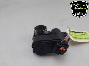 Gebruikte Gasklephuis Peugeot 208 I (CA/CC/CK/CL) 1.0 Vti 12V PureTech Prijs € 20,00 Margeregeling aangeboden door AutoHam