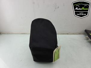 Gebruikte Gereedschap Set Volkswagen Tiguan (AD1) 1.4 TSI eHybrid 16V Prijs € 25,00 Margeregeling aangeboden door AutoHam