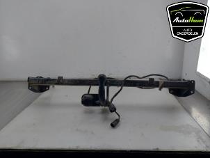 Gebruikte Trekhaak Ford Transit Connect (PJ2) 1.5 EcoBlue Prijs € 181,50 Inclusief btw aangeboden door AutoHam