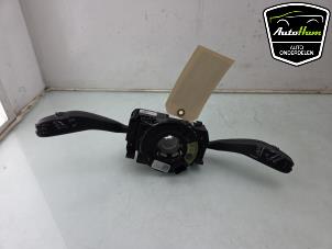 Gebruikte Combischakelaar Stuurkolom Volkswagen Polo V (6R) 1.2 TDI 12V BlueMotion Prijs € 75,00 Margeregeling aangeboden door AutoHam