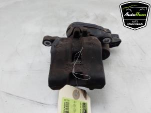 Gebruikte Remklauw (Tang) rechts-achter Volvo XC40 (XZ) 1.5 T5 Plug-in Hybrid 16V Prijs € 125,00 Margeregeling aangeboden door AutoHam