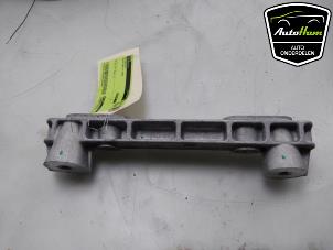 Gebruikte Motorsteun Volvo XC40 (XZ) 1.5 T5 Plug-in Hybrid 16V Prijs € 20,00 Margeregeling aangeboden door AutoHam