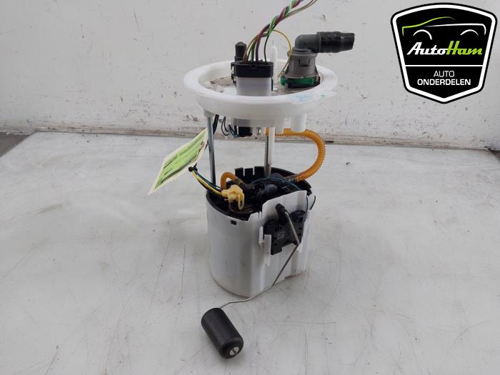 Gebruikte Tank element Pomp Volvo XC40 (XZ) 1.5 T5 Plug-in Hybrid 16V Prijs € 95,00 Margeregeling aangeboden door AutoHam