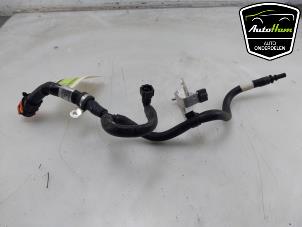 Gebruikte Leiding (diversen) Ferrari 296 GTS 3.0 PHEV Prijs € 90,75 Inclusief btw aangeboden door AutoHam