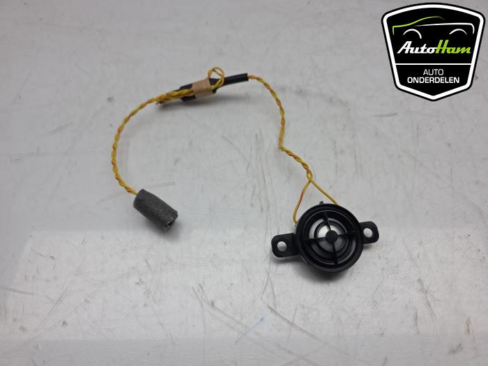 Gebruikte Speaker Ferrari 296 GTS 3.0 PHEV Prijs € 24,20 Inclusief btw aangeboden door AutoHam