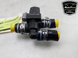 Gebruikte Extra waterpomp Ferrari 296 GTS 3.0 PHEV Prijs op aanvraag aangeboden door AutoHam