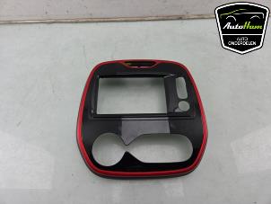 Gebruikte Dashboardlijst Renault Captur (2R) 1.2 TCE 16V EDC Prijs € 50,00 Margeregeling aangeboden door AutoHam