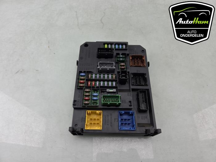 Computer Body Control van een Peugeot 508 SW (8E/8U) 1.6 THP 16V 2012