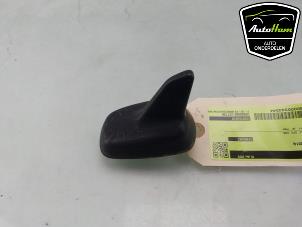 Gebruikte Antenne Volkswagen Golf VII Variant (AUVV) 1.2 TSI BlueMotion 16V Prijs € 20,00 Margeregeling aangeboden door AutoHam