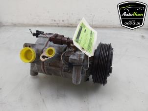 Gebruikte Pomp Airco Skoda Fabia III Combi (NJ5) 1.0 TSI 12V Prijs € 50,00 Margeregeling aangeboden door AutoHam