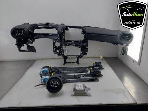 Gebruikte Airbag set + dashboard Toyota Yaris Cross (PB1/PJ1) 1.5 12V Hybrid 115 Prijs € 1.500,00 Margeregeling aangeboden door AutoHam