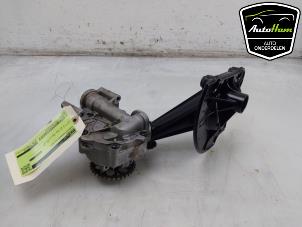 Gebruikte Oliepomp Porsche Panamera (971G) 4.0 V8 32V Turbo Prijs € 225,00 Margeregeling aangeboden door AutoHam