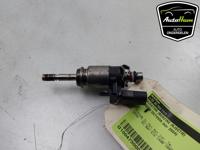 Gebruikte Injector (benzine injectie) Skoda Octavia Combi (NXAC) 1.5 TSI e-TEC 16V Prijs € 35,00 Margeregeling aangeboden door AutoHam