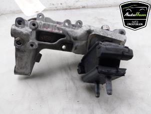 Gebruikte Motorsteun Iveco New Daily VI 33S16, 35C16, 35S16 Prijs € 114,95 Inclusief btw aangeboden door AutoHam