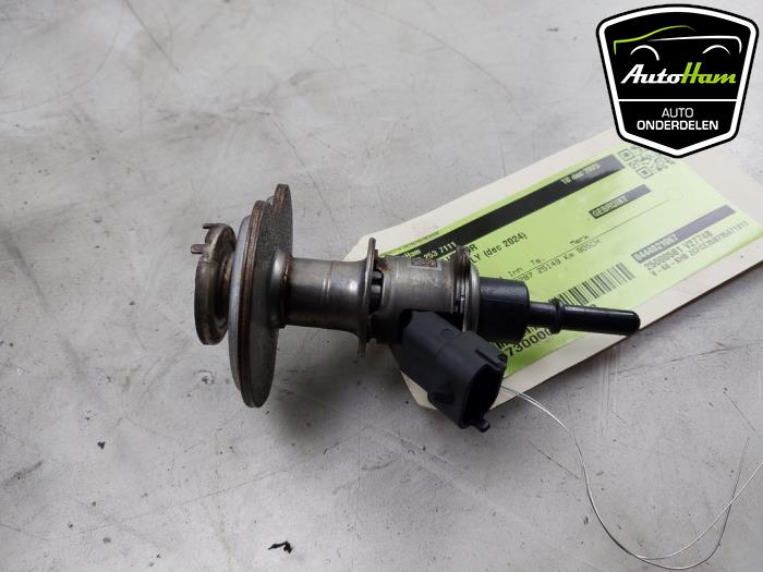 Gebruikte Injector adblue Iveco New Daily VI 33S16, 35C16, 35S16 Prijs € 151,25 Inclusief btw aangeboden door AutoHam