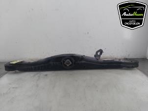 Gebruikte Versnellingsbak Steun Porsche Cayenne II (92A) 3.0 D V6 24V Prijs € 150,00 Margeregeling aangeboden door AutoHam