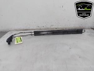 Gebruikte Oliekoeler Porsche Cayenne II (92A) 3.0 D V6 24V Prijs € 60,00 Margeregeling aangeboden door AutoHam