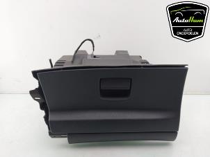 Gebruikte Handschoenenkastje Ford S-Max (GBW) 2.0 16V Prijs € 25,00 Margeregeling aangeboden door AutoHam