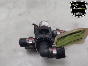 Gebruikte Extra waterpomp Fiat 500 (312) Electric Prijs € 75,00 Margeregeling aangeboden door AutoHam