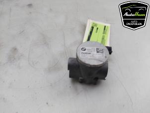 Gebruikte Airco deel (div) BMW i3 (I01) i3 120Ah Prijs € 40,00 Margeregeling aangeboden door AutoHam