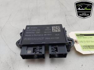 Gebruikte Module PDC Renault Kangoo Express (RFK) 1.5 Blue dCi 115 Prijs € 60,50 Inclusief btw aangeboden door AutoHam