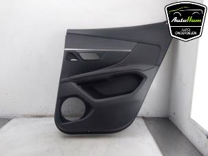 Gebruikte Portierbekleding 4Deurs rechts-achter Peugeot 3008 II (M4/MC/MJ/MR) 1.2 12V e-THP PureTech 130 Prijs € 95,00 Margeregeling aangeboden door AutoHam