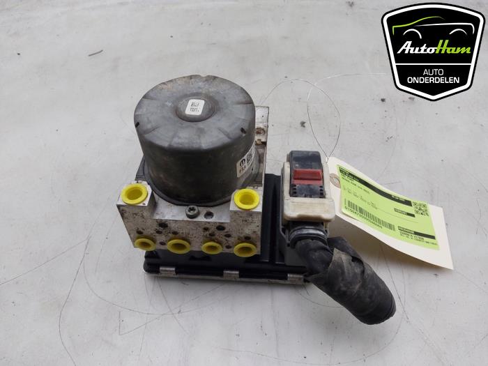 Gebruikte ABS Pomp Dodge RAM Prijs € 907,50 Inclusief btw aangeboden door AutoHam