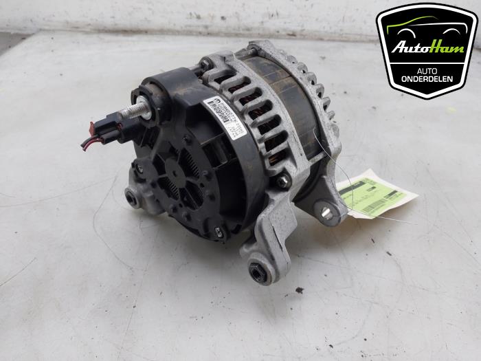 Dynamo van een Dodge RAM 2022