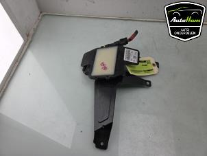 Gebruikte Side assist sensor Kia Niro I (DE) 1.6 GDI Hybrid Prijs € 195,00 Margeregeling aangeboden door AutoHam