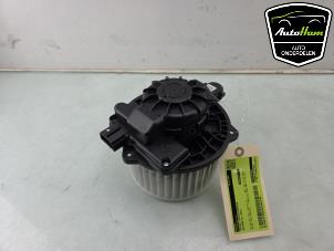 Gebruikte Aanjager Kia Niro I (DE) 1.6 GDI Hybrid Prijs € 95,00 Margeregeling aangeboden door AutoHam