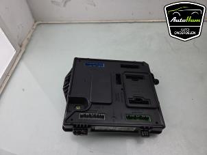 Gebruikte Module Bodycontrol Renault Megane III Grandtour (KZ) 1.4 16V TCe 130 Prijs € 35,00 Margeregeling aangeboden door AutoHam