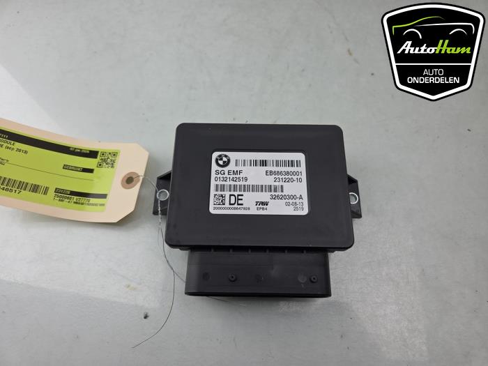 Gebruikte Computer Handrem BMW 5 serie (F10) 530i 24V TwinPower Turbo Prijs € 40,00 Margeregeling aangeboden door AutoHam
