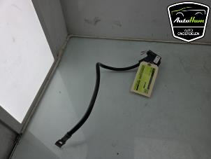 Gebruikte Accu sensor BMW 5 serie (F10) 530i 24V TwinPower Turbo Prijs € 50,00 Margeregeling aangeboden door AutoHam