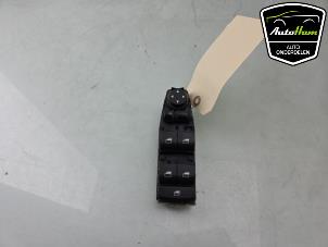 Gebruikte Schakelaar Elektrisch Raam BMW 5 serie (F10) 530i 24V TwinPower Turbo Prijs € 50,00 Margeregeling aangeboden door AutoHam