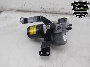 Gebruikte Rembooster Kia Niro I (DE) 1.6 GDI Hybrid Prijs € 250,00 Margeregeling aangeboden door AutoHam