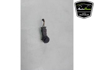 Gebruikte Sensor PDC Seat Ibiza V (KJB) 1.0 TSI 12V Prijs € 20,00 Margeregeling aangeboden door AutoHam