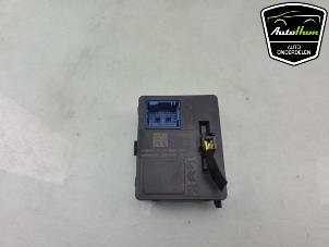 Gebruikte Computer Kachel Peugeot 208 II (UB/UH/UP) 1.2 Vti 12V PureTech 75 Prijs € 75,00 Margeregeling aangeboden door AutoHam