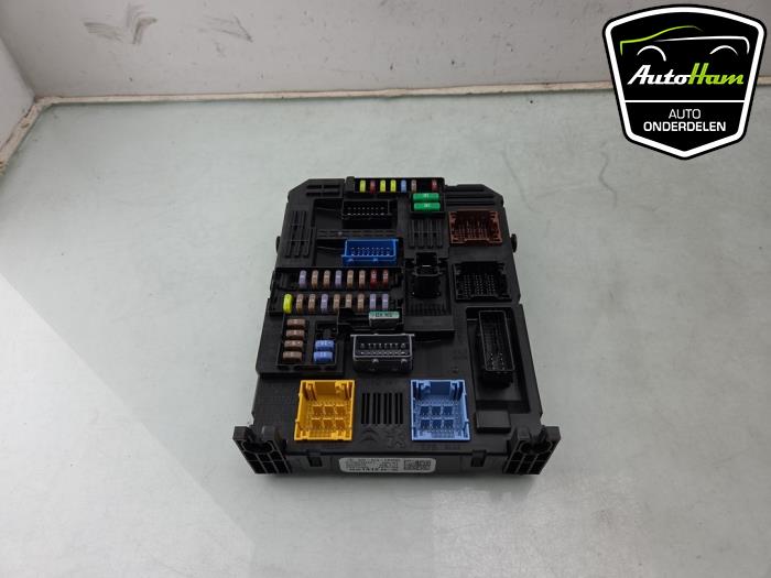 Gebruikte Computer Body Control Peugeot 208 II (UB/UH/UP) 1.2 Vti 12V PureTech 75 Prijs € 60,00 Margeregeling aangeboden door AutoHam
