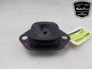 Gebruikte Versnellingsbak Steun Renault Kangoo Express (RFK) 1.5 Blue dCi 115 Prijs € 24,20 Inclusief btw aangeboden door AutoHam