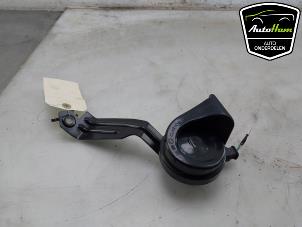 Gebruikte Toeter Peugeot 208 II (UB/UH/UP) 1.2 Vti 12V PureTech 75 Prijs € 20,00 Margeregeling aangeboden door AutoHam