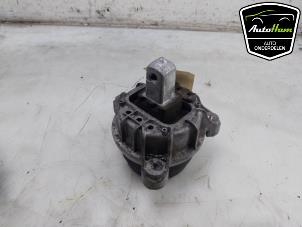 Gebruikte Motorrubber BMW 5 serie (F10) 530i 24V TwinPower Turbo Prijs € 40,00 Margeregeling aangeboden door AutoHam