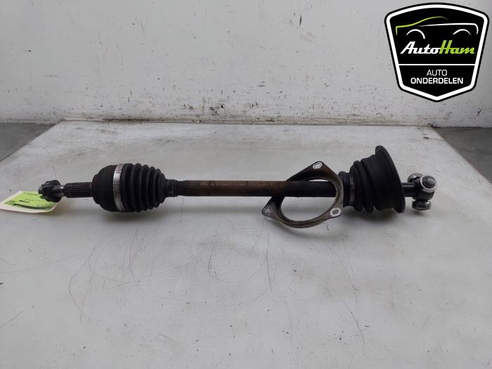 Gebruikte Aandrijfas links-voor Renault Twingo II (CN) 1.2 16V Prijs € 20,00 Margeregeling aangeboden door AutoHam