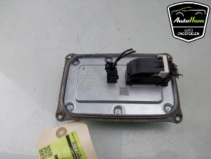 Gebruikte Module LED koplamp Mercedes C Estate (S205) C-350 e 2.0 16V Prijs € 150,00 Margeregeling aangeboden door AutoHam