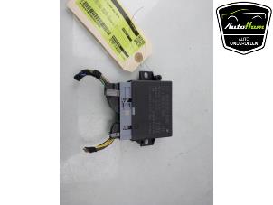 Gebruikte Module PDC Mercedes C Estate (S205) C-350 e 2.0 16V Prijs € 75,00 Margeregeling aangeboden door AutoHam